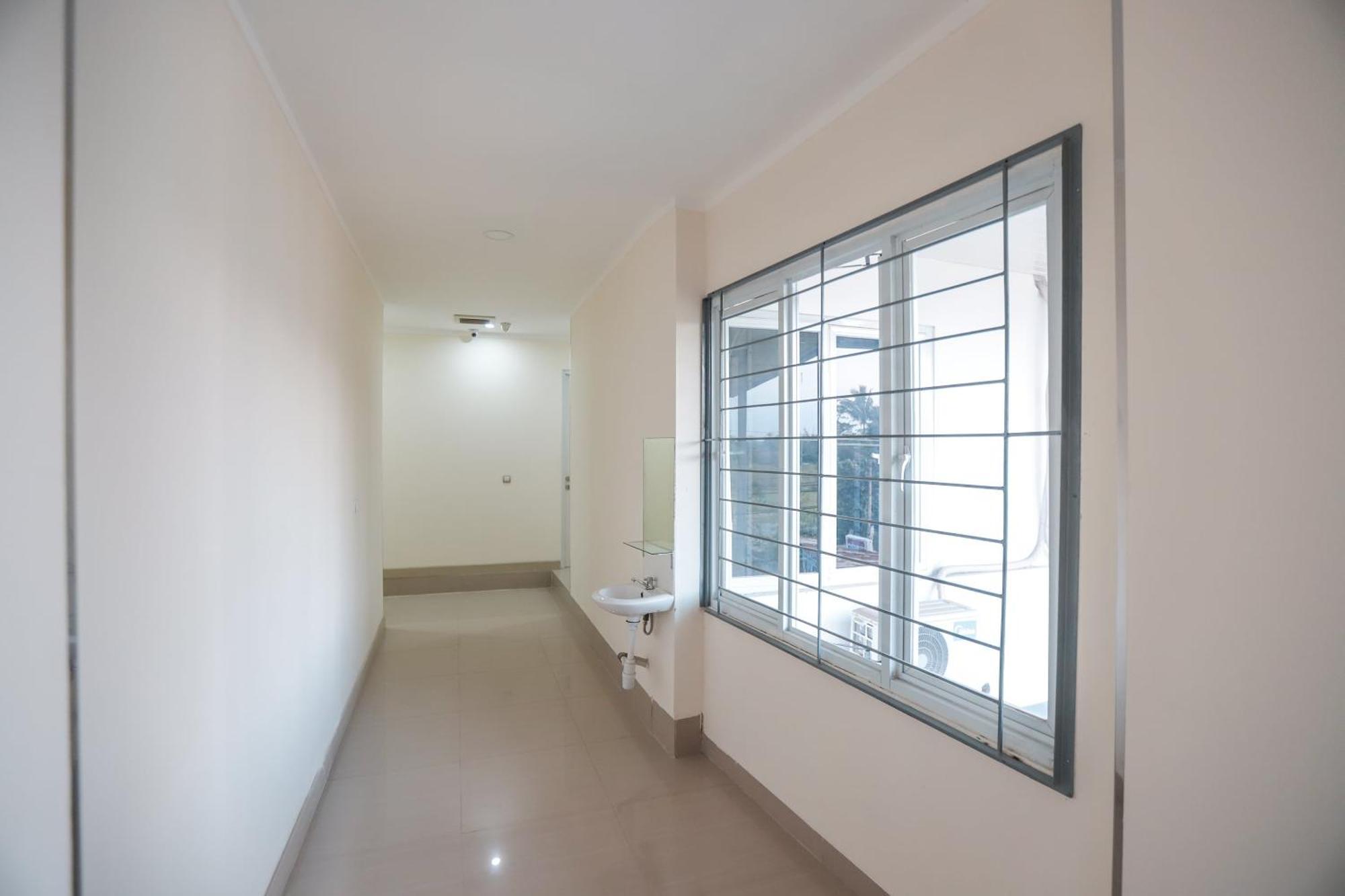 Oyo 387 Alfa Guest House Tegal (Banten) Exterior foto